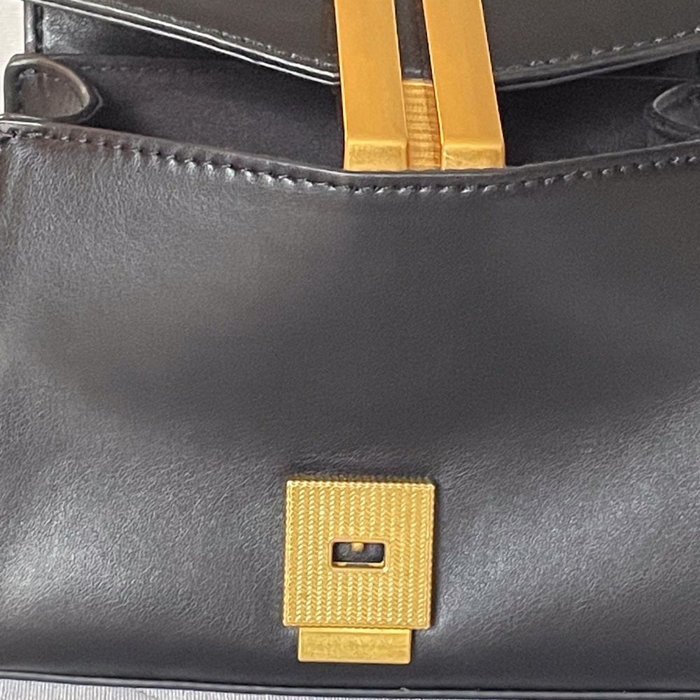 BCBG Top Handle Cross Body Bag - Vegan Leather - New Condition - Picture 9 of 12